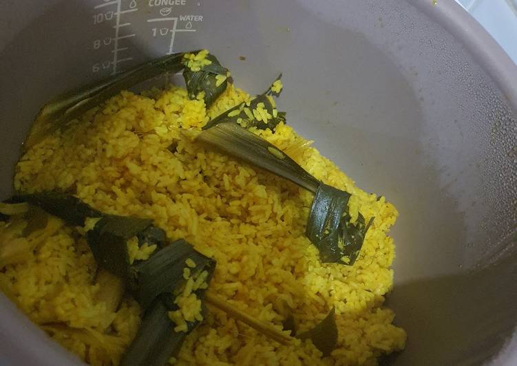 Nasi kuning rice cooker simple