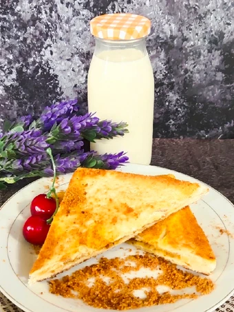 Langkah Gampang Menyiapkan Resep Roti Panggang Abon yang Uenak Anti Ribet, Uenak Banget