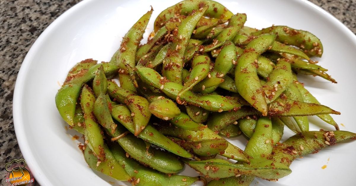 Edamame salteado con soja y sésamo
