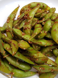 Una foto de Edamame Salteado