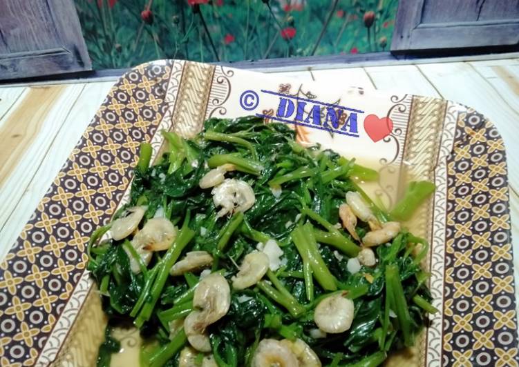 Tumis kangkung udang