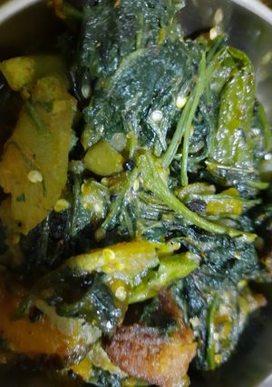 পালং শাকের ঘন্ট (palong shaker ghonto recipe in Bengali) রেসিপির প্রধান ছবি