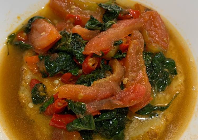 Telur ceplok daun kemangi