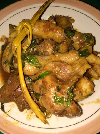 Cara Bikin Ayam Bumbu Kari Kemangi Rumahan