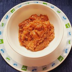 A picture of Raw mango chutney.