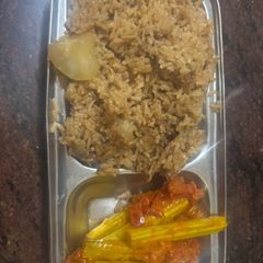 A picture of Sindhi pulao.