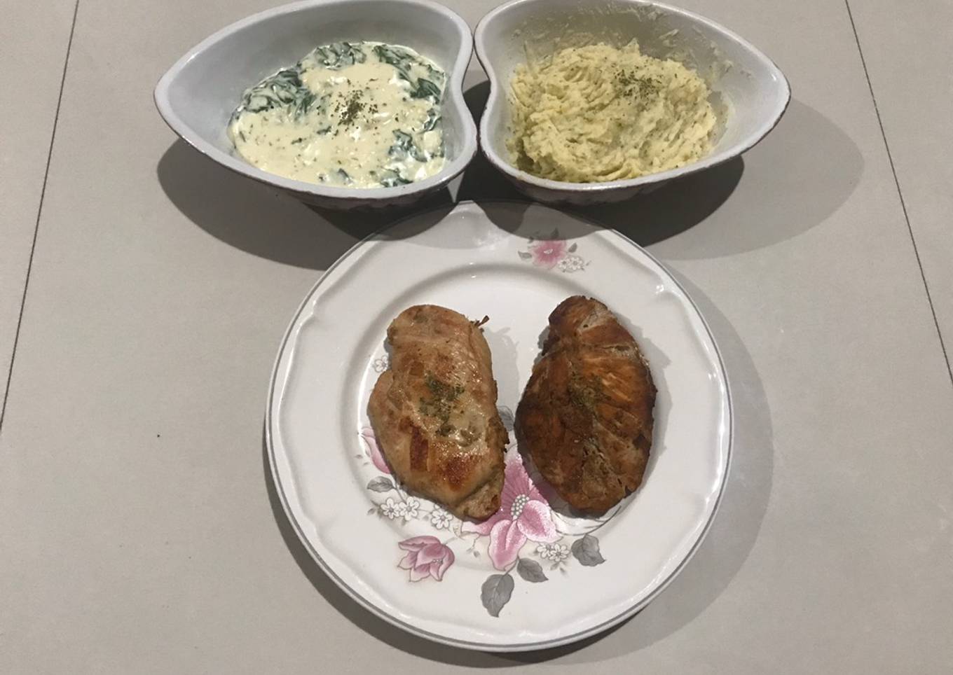 Creamy Spinach with Mashed Potato & Chicken Steak ala rumah Bala Bala