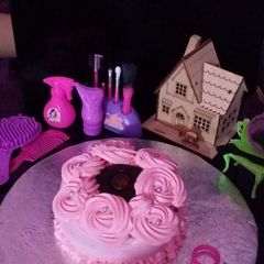 A picture of Pink mini cake.