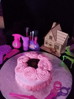 A picture of Pink mini cake.