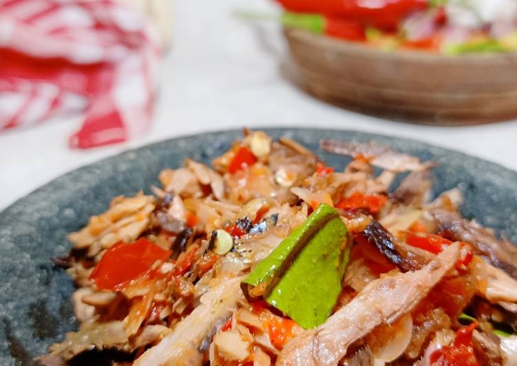 Cara Gampang Menyiapkan Sambel Ikan Uleg Anti Gagal