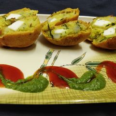 A picture of Potato Paneer shots.
