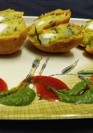 A picture of Potato Paneer shots.