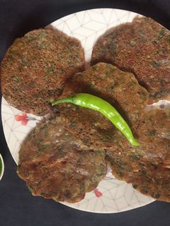 હેલ્ધી પુડલા (Healthy Pudla Recipe In Gujarati) રેસીપી મુખ્ય ફોટો