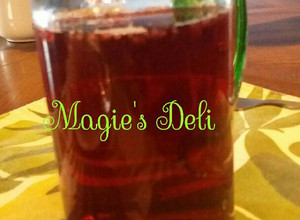 Una foto de Agua de jamaica con chía