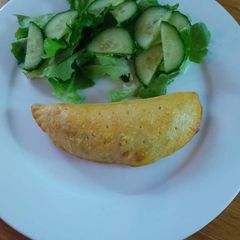 A picture of Veg Ď samosa.