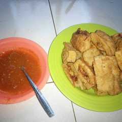 A picture of Tahu Melotot ala Riul.