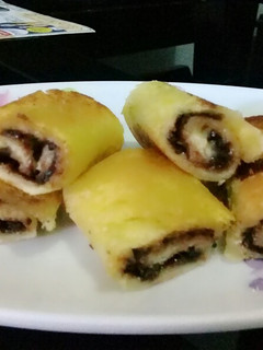 Foto resep Roti tawar gulung isi coklat keju..#cmilan simple utk suguhan