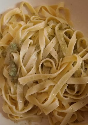 Foto di Tagliatelle con zucchine e acciughe