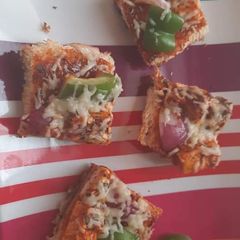 A picture of Bread pizza.
