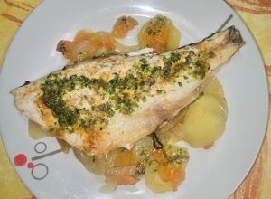 Una foto de Lubina al horno
