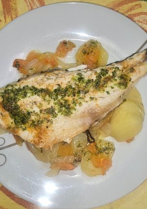 Una foto de Lubina al horno