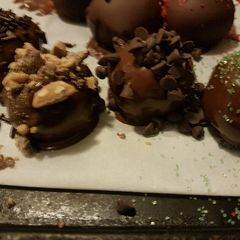 A picture of Cake pops.