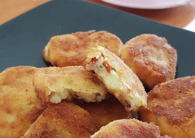 Bagaimana cara membuat Kroket simpel Keju Salami (Snack anak/ Mpasi/ Finger food)  gurih