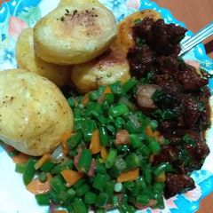 Roast potatoes and fried pork #recipemarathon A picture of Roast potatoes and fried pork #recipemarathon.