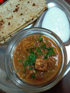 A picture of Cottage cheese and peas authentic recipe(mattar paneer).