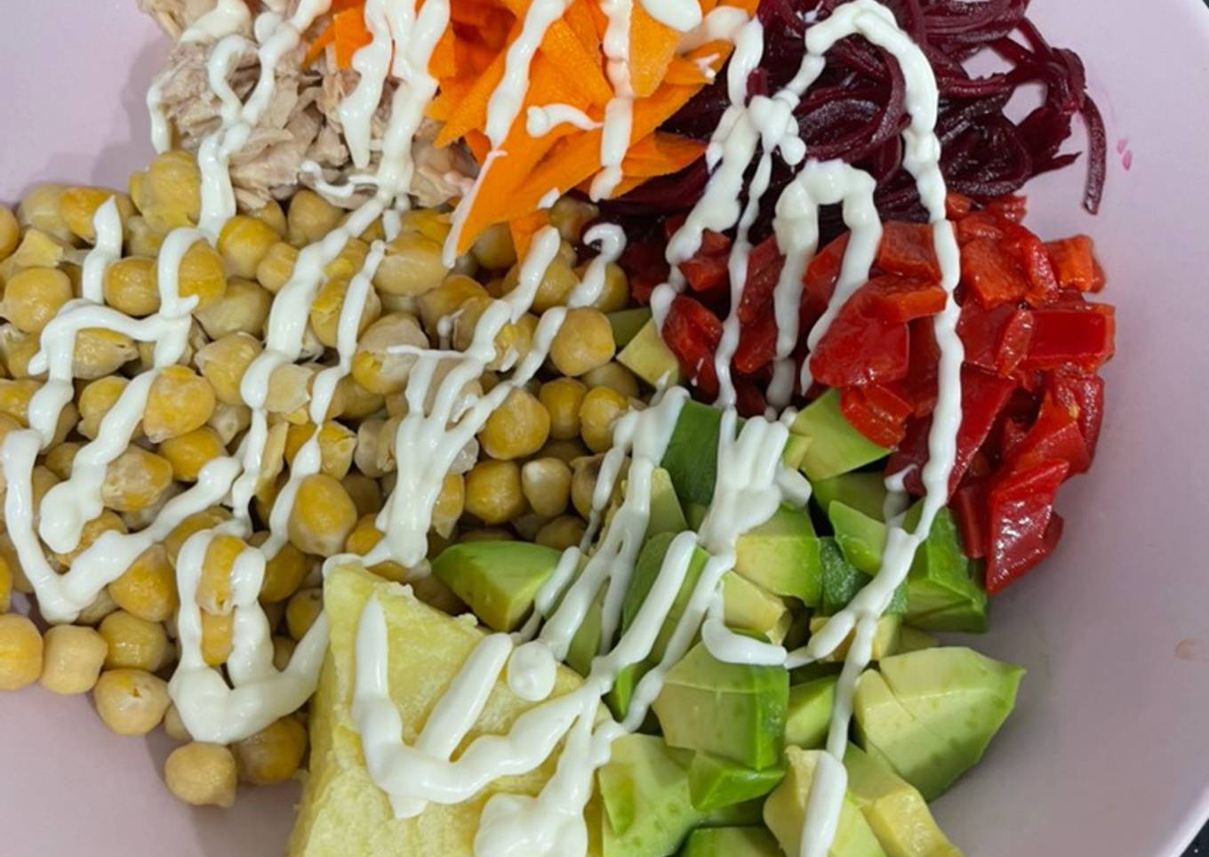 Ensalada colorida de garbanzos