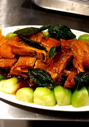 Hình của món Gà hấp kiểu trung hoa.
