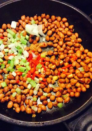 Hình của món Lạc rang kiểu mới.