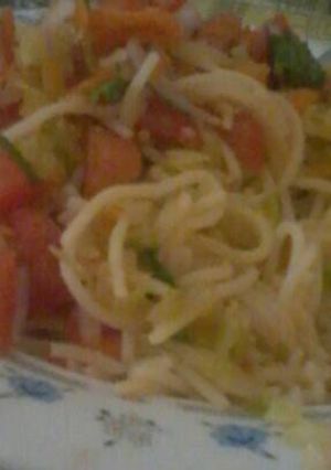A picture of Spaghetti and Guacamole.