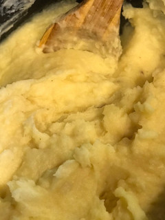 A picture of Creamy Mashed Potatoes.
