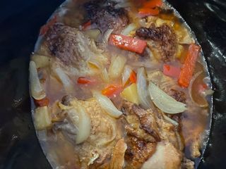 Crock pot pineapple chicken thighs