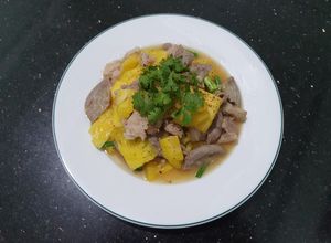 Hình của món SP.0550 - Phèo Non & Ba Rọi Xào Khóm.