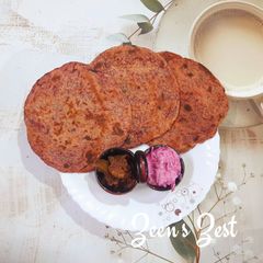 A picture of Beetroot Dill Greens Parathas.