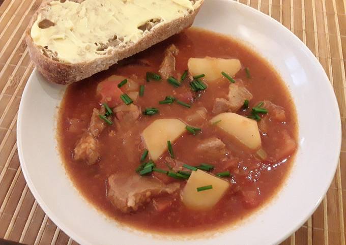 Steps to Make Favorite Sig&#39;s Light Tomato and Shallot Stew