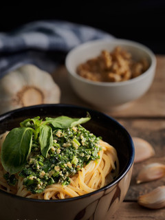 Una foto de Pasta con salsa al pesto casera 🇨🇱