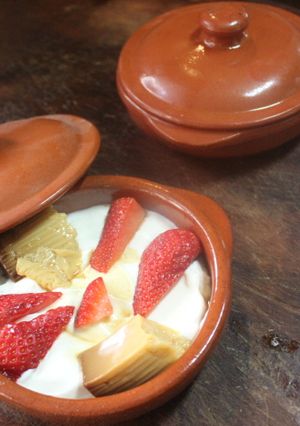 Foto principal de Fresas con yogur griego y flan 