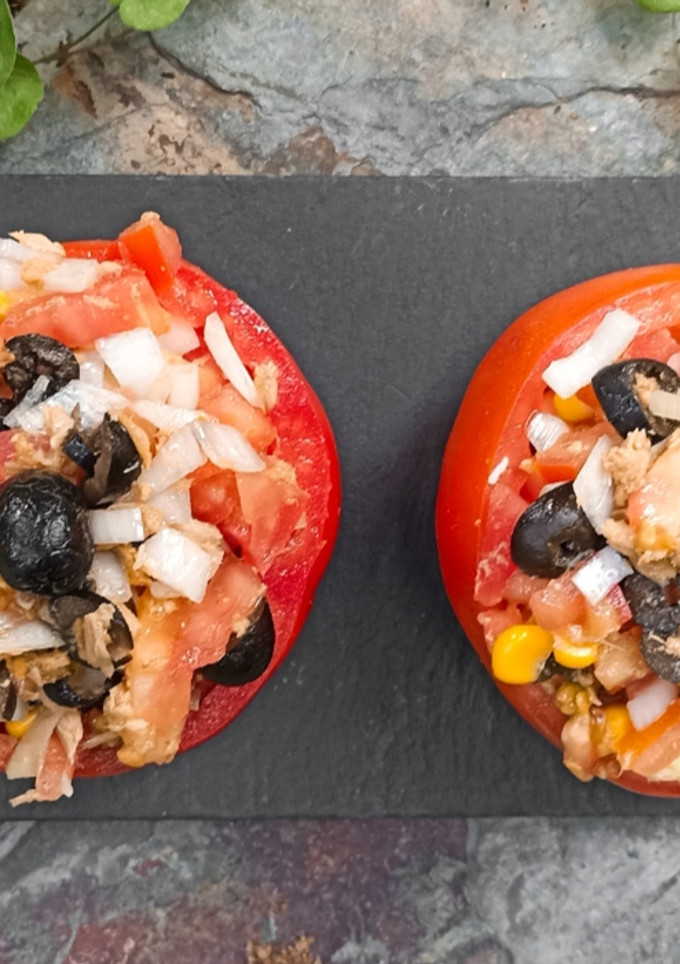 Una foto de Tomates rellenos