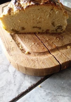 Una foto de Pan de Harina de Arroz con Aceitunas