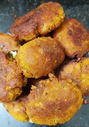 कुरकुरे वेज कटलेट(kurkure veg cutlet recipe in hindi) रेसिपी मुख्य फोटो