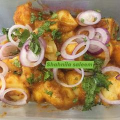 A picture of Khattey Aloo.