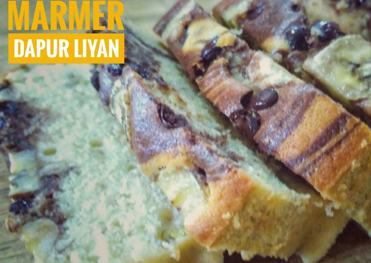 Bolu Pisang Marmer