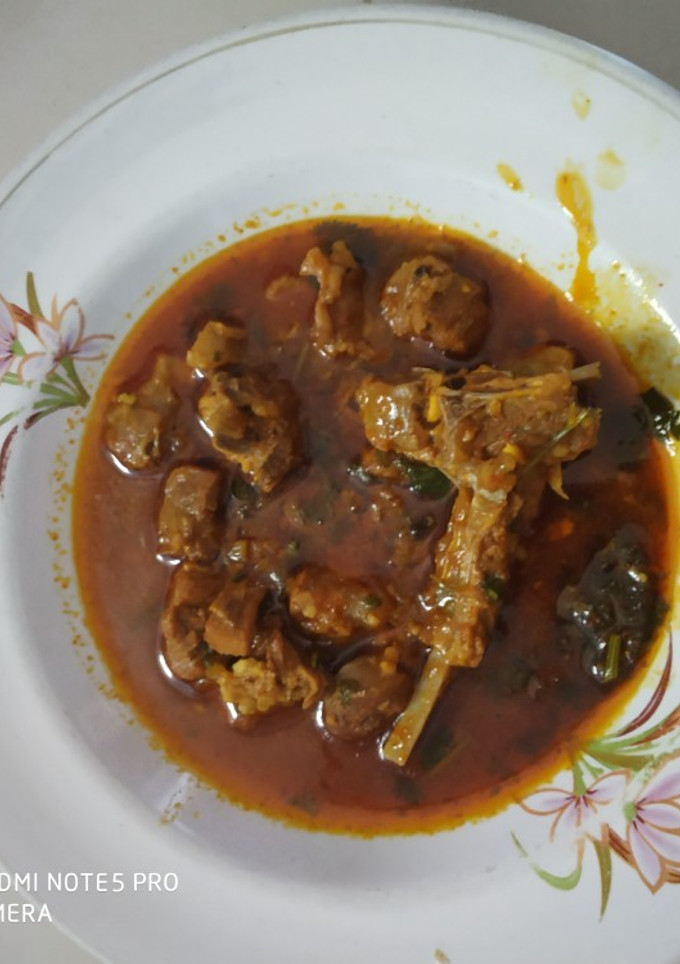 A picture of Mutton curry.