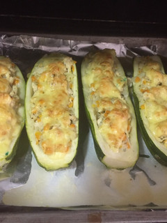 Una foto de Zapallo italiano relleno de pollo