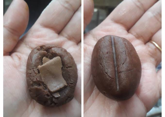 Chocolate coffee bean cookie