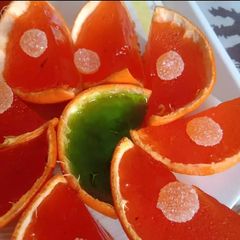 A picture of Jello in orange 🍊 shell🐚.