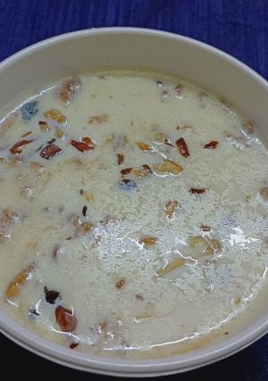 A picture of Sweet sevaiya kheer.